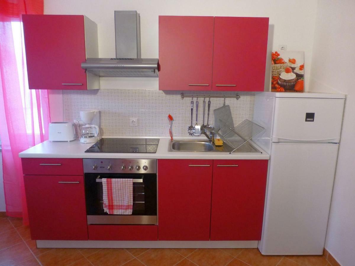 Apartments Kvesic Šilo Eksteriør bilde