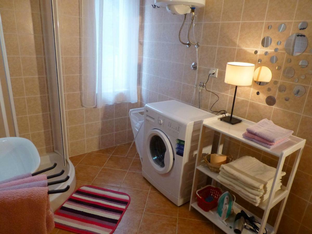 Apartments Kvesic Šilo Eksteriør bilde