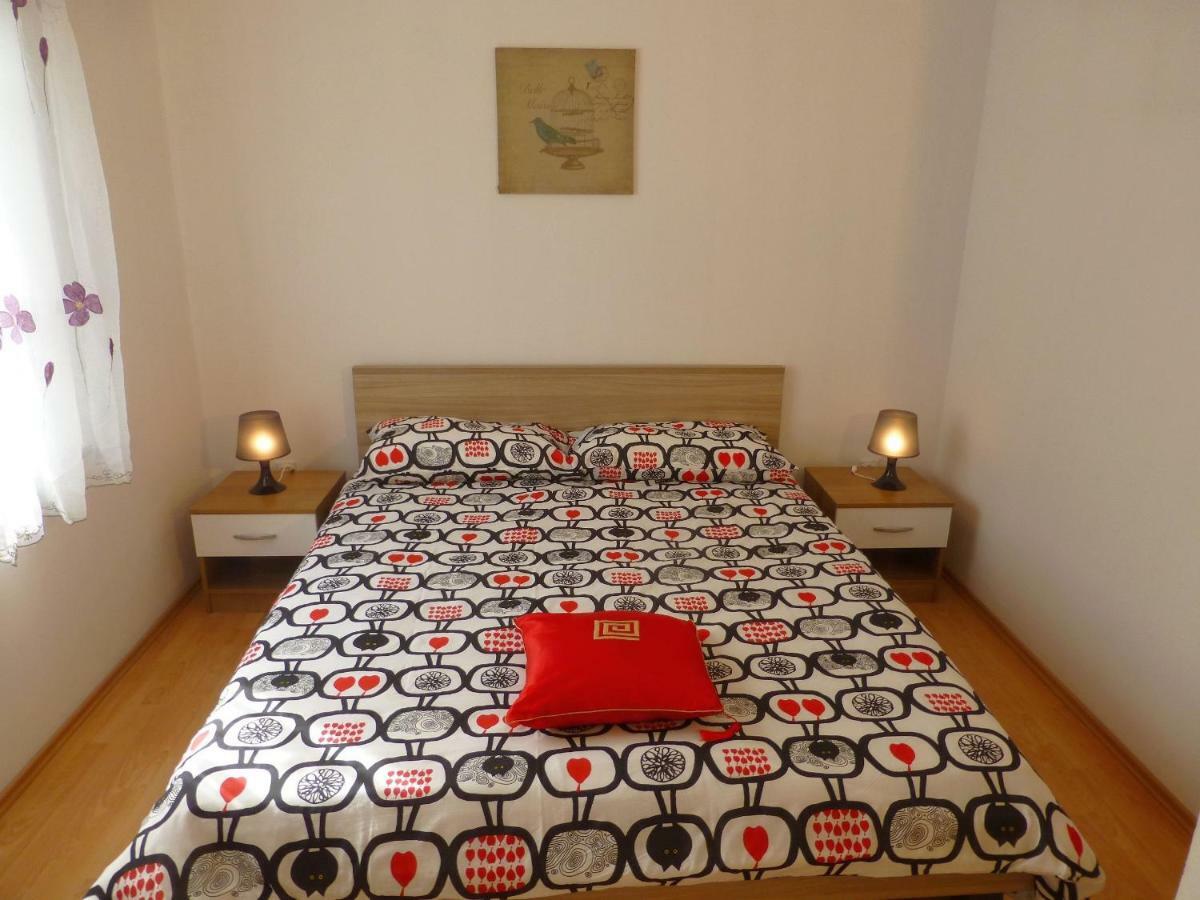 Apartments Kvesic Šilo Eksteriør bilde